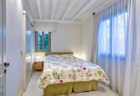 Hermes Suites Batsíon Exteriör bild
