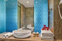 Hermes Suites Batsíon Exteriör bild